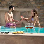 23 Mykonos Hotell 3*