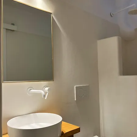 Hotel 23 Mykonos 3*